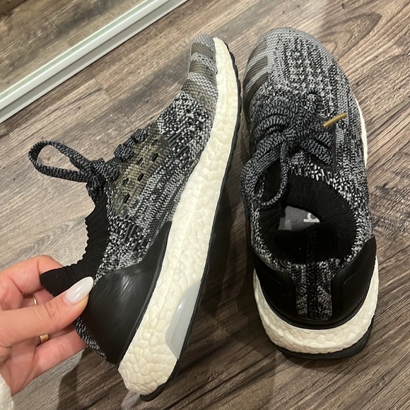 Adidas - Picture 4 of 8